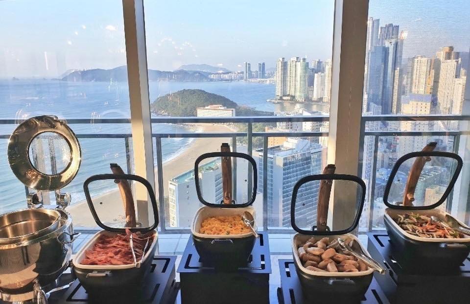 Lavi De Atlan Hotel Busan Bagian luar foto