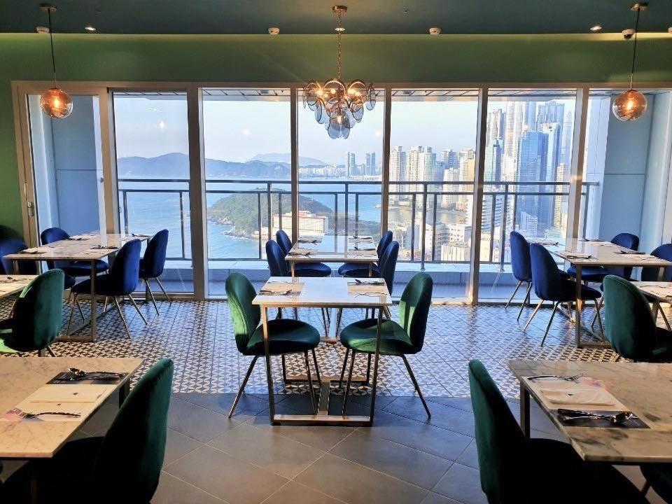 Lavi De Atlan Hotel Busan Bagian luar foto