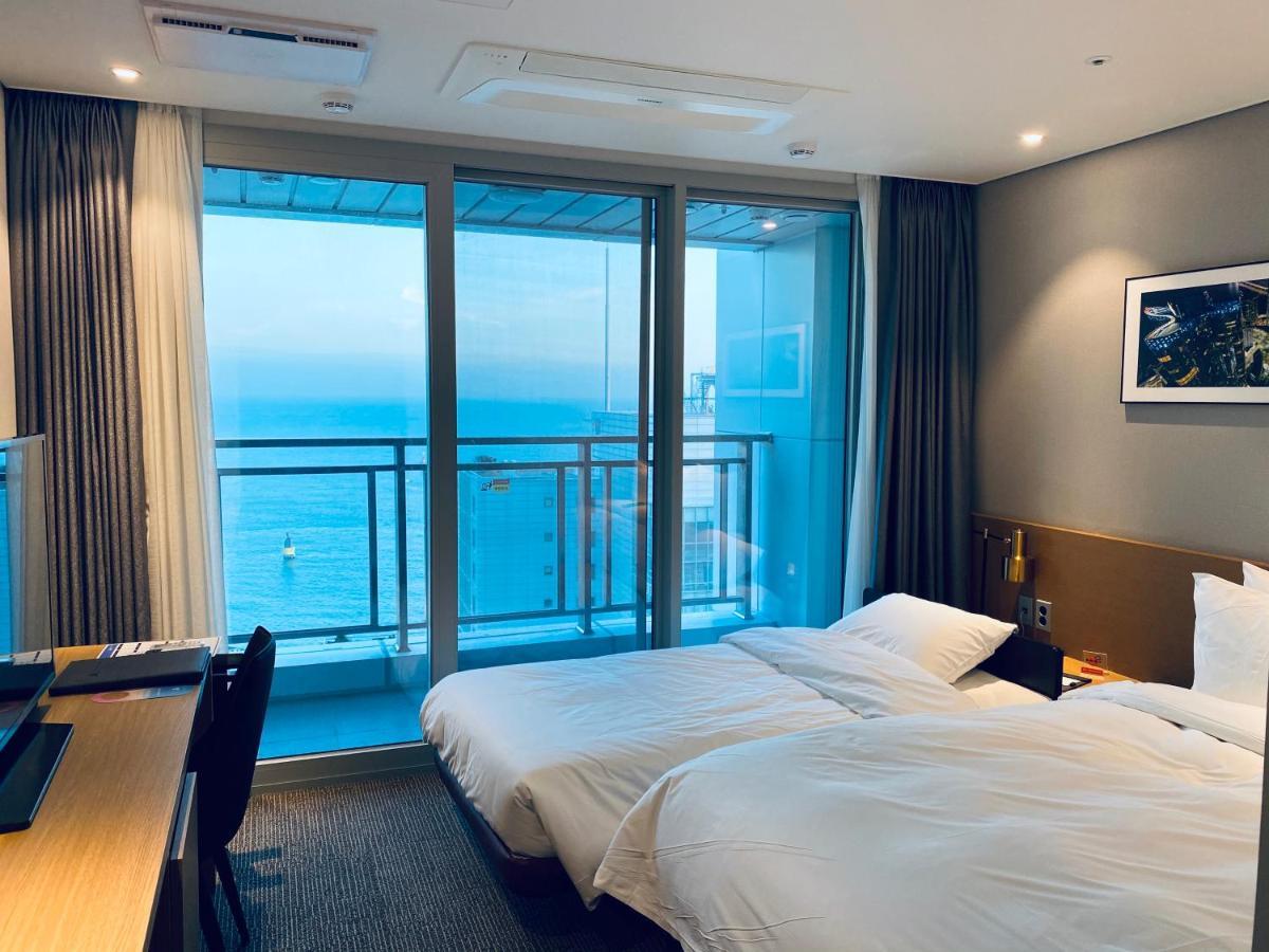 Lavi De Atlan Hotel Busan Bagian luar foto